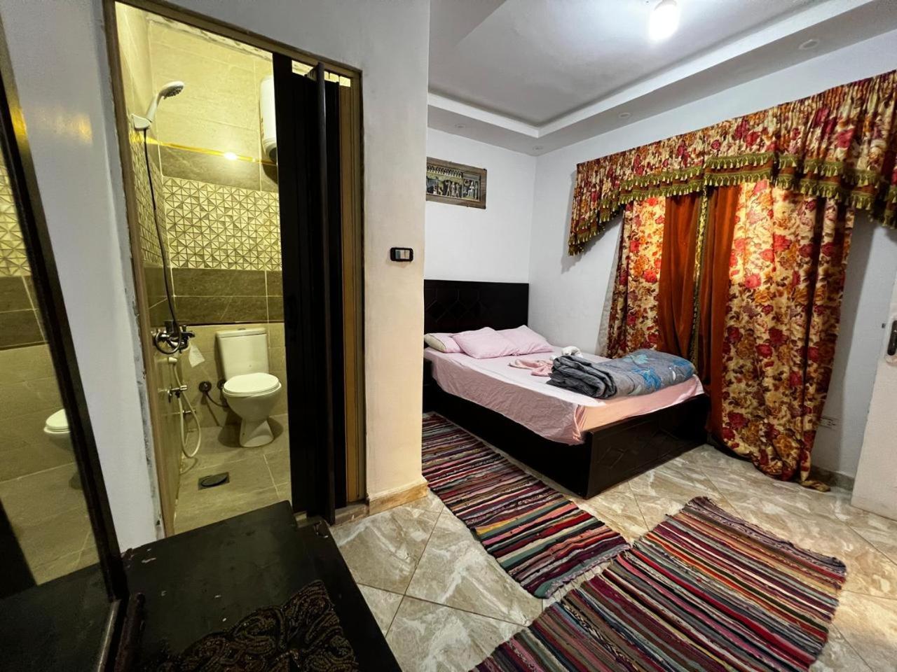 Jana Pyramids View In 3 Bed and Breakfast Kafret el-Gabal Εξωτερικό φωτογραφία